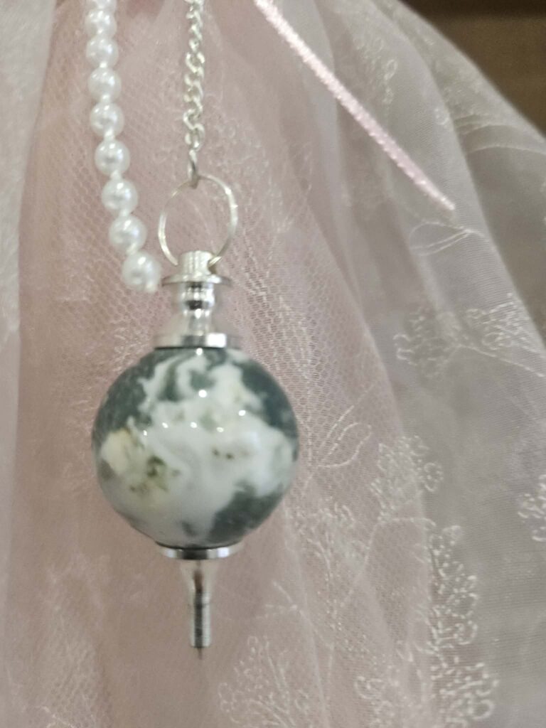 Pendule Sphère "Agate Mousse"